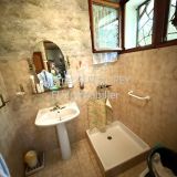 Maison 10 pièces / 200 m² / 250 000 € / LA JAVIE